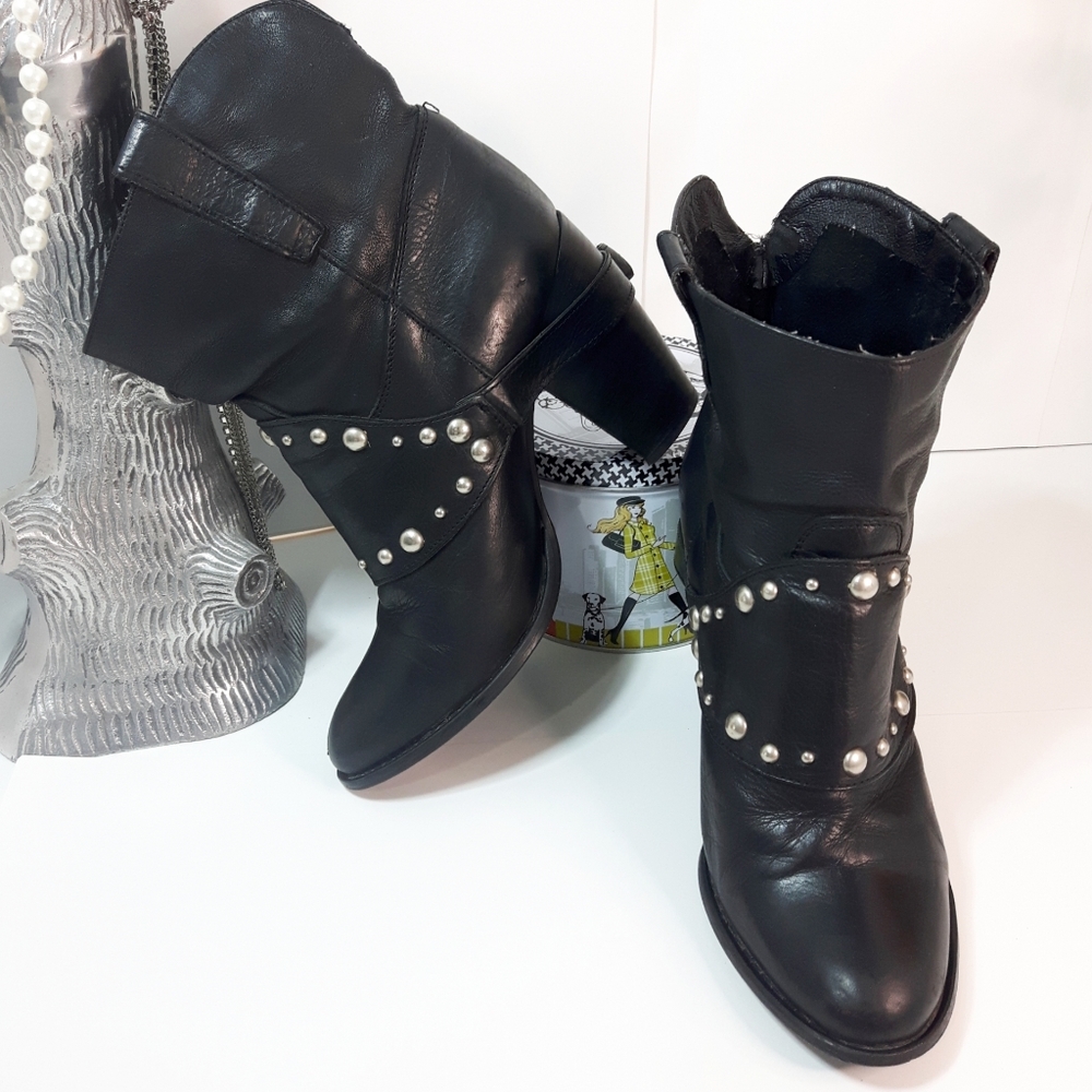 Vintage Brownsđ„Ankle Studded Leather Western Boho Booties - Picture 3 of 14